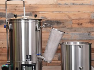 All-in-one electric homebrewing system with stainless steel kettle and grain basket